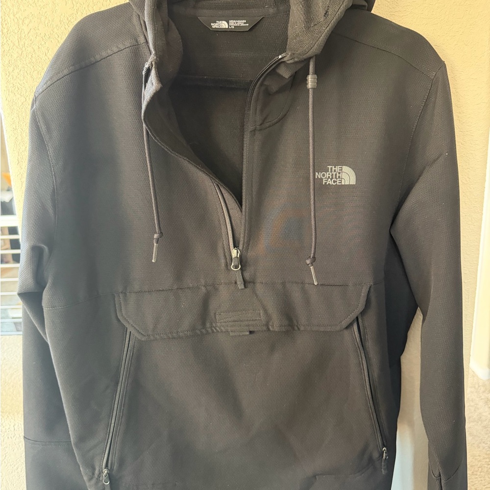 The North Face Men's Black Performance Jacket